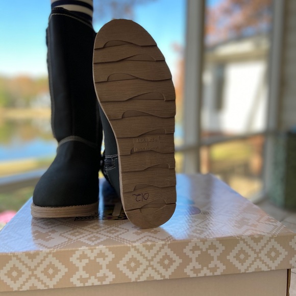 Muk Luks Cable Knit Boots, 7 - NWT - Picture 4 of 5